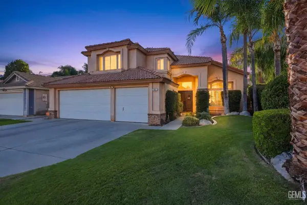 911 CROWN POINTE DRIVE, Bakersfield, CA 93312