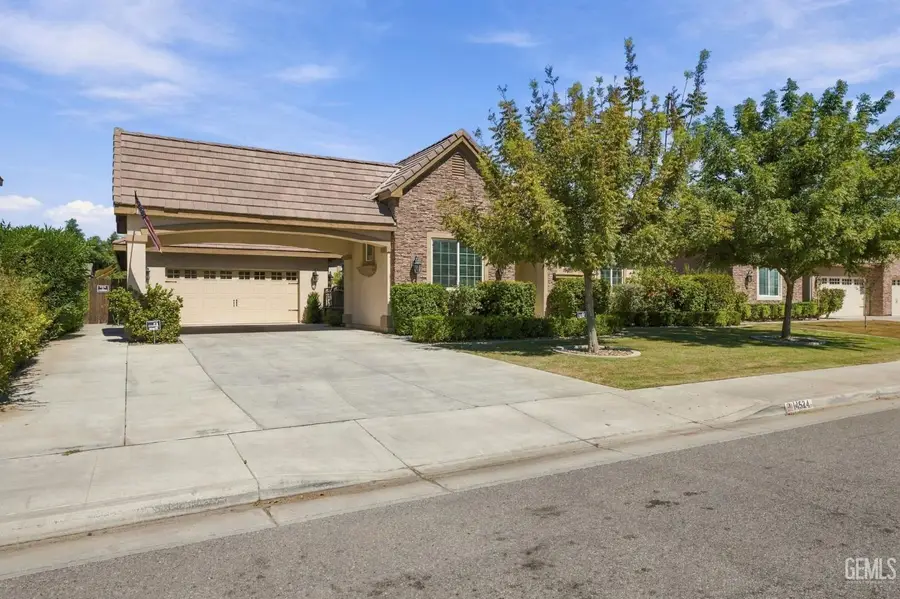 14524 BLUE STREAM AVENUE, Bakersfield, CA 93314 - #2