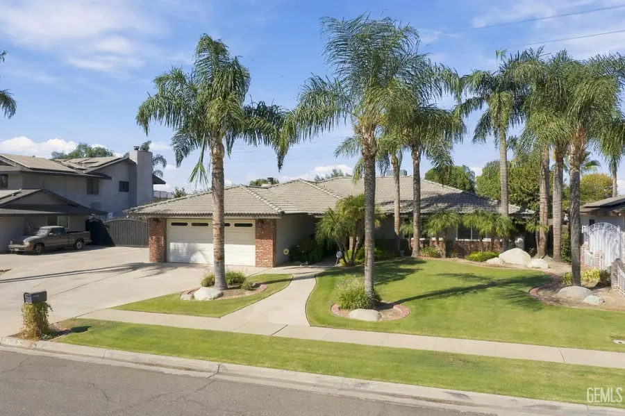 10718 DEE DEE AVENUE, Bakersfield, CA 93312 - #3