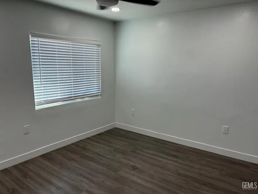 308 WHITLOCK STREET, Bakersfield, CA 93307 - #2