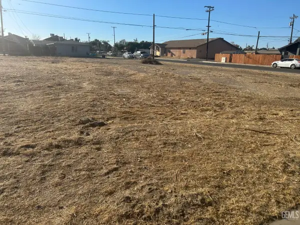 250 TYREE TOLIVER, Bakersfield, CA 93307