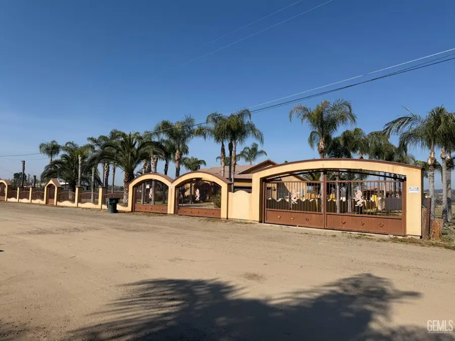6328 SUGARLOAF, Bakersfield, CA 93313 - #2
