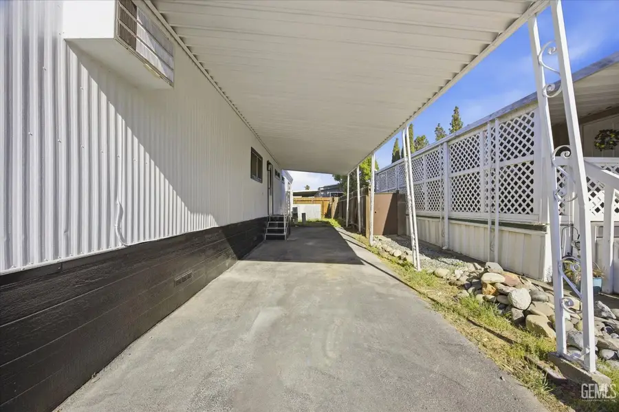 852 E GRANGEVILLE BOULEVARD #6, Hanford, CA 93230 - #3