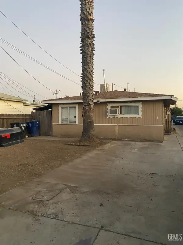 2017 PLANZ ROAD, Bakersfield, CA 93304