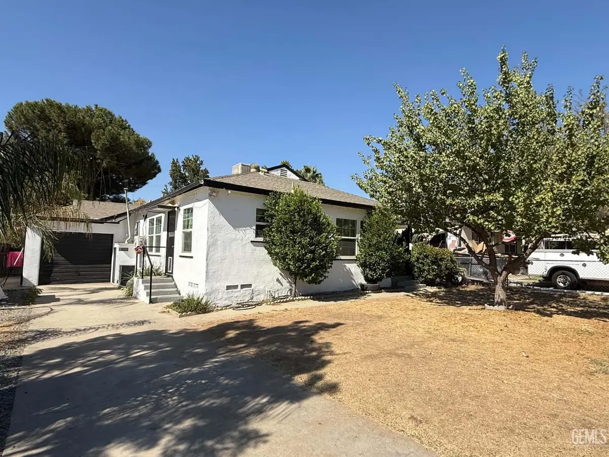 2609 CHARLESTON DRIVE, Bakersfield, CA 93308 - #1