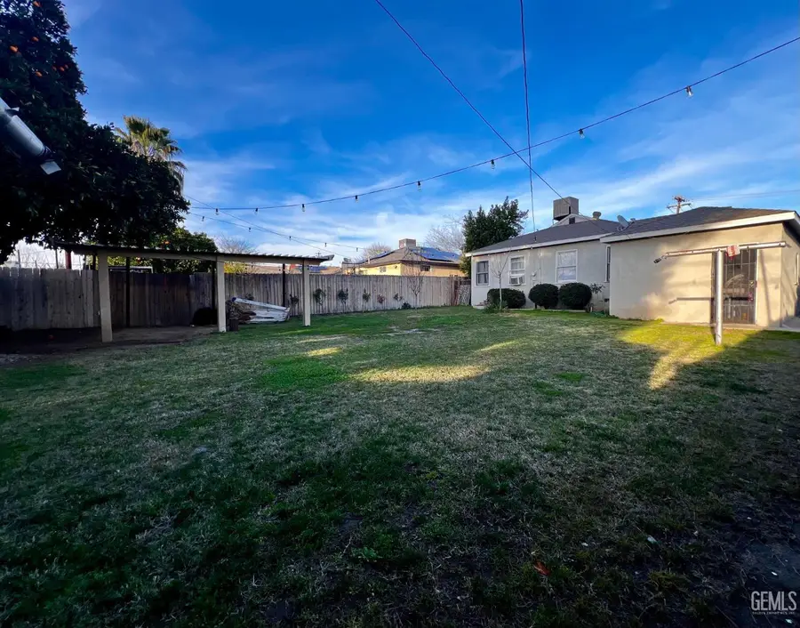 2609 CHARLESTON DRIVE, Bakersfield, CA 93308 - #3