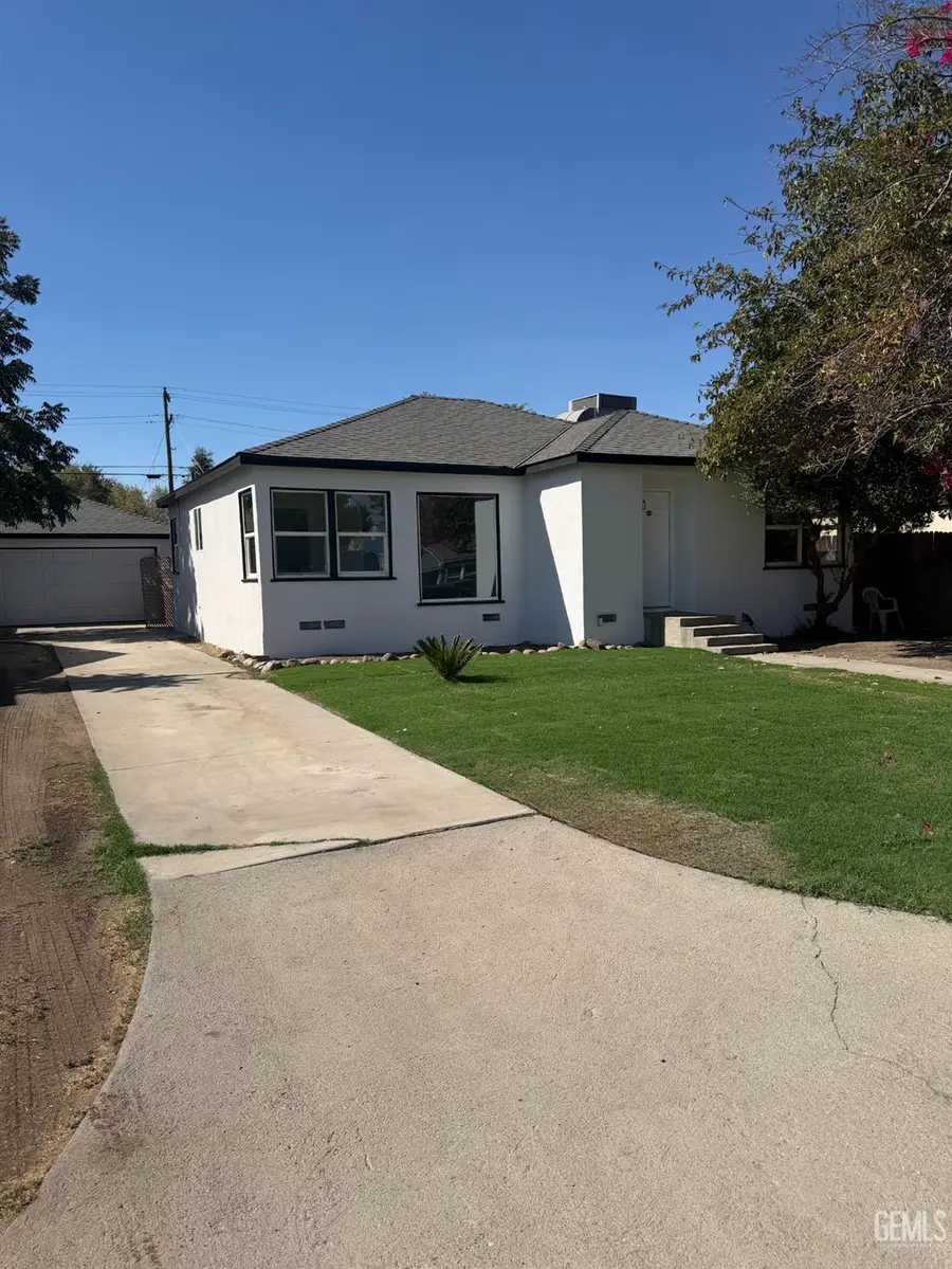 125 MYRTLE STREET, Bakersfield, CA 93304 - #2