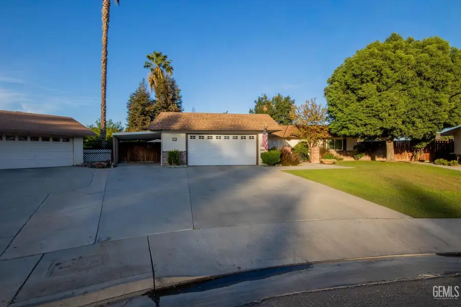 104 RIVER OAKS DRIVE, Bakersfield, CA 93309 - #3