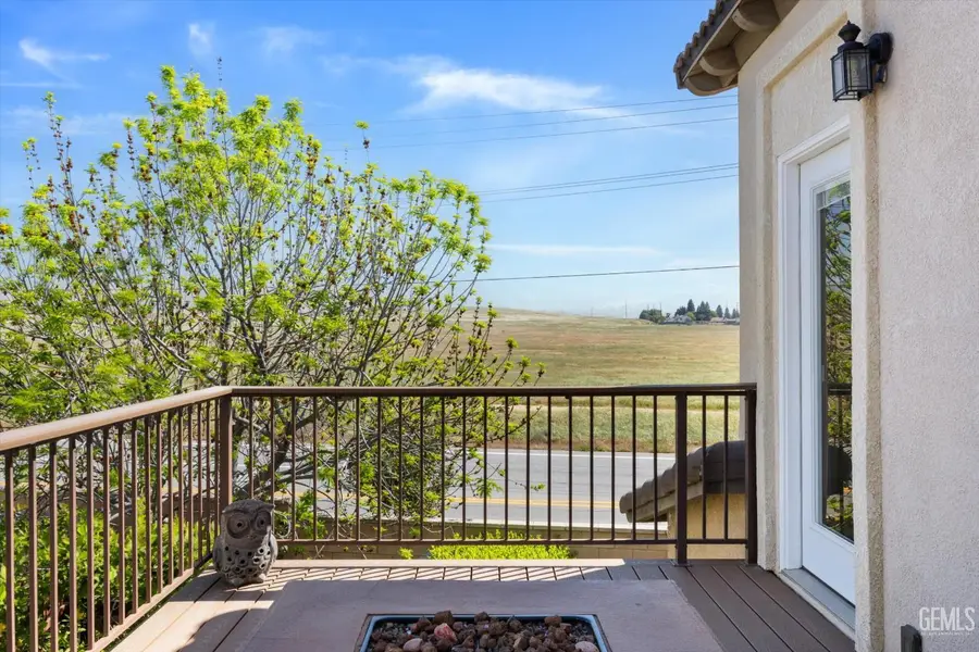 6119 PILAR WAY, Bakersfield, CA 93306 - #2