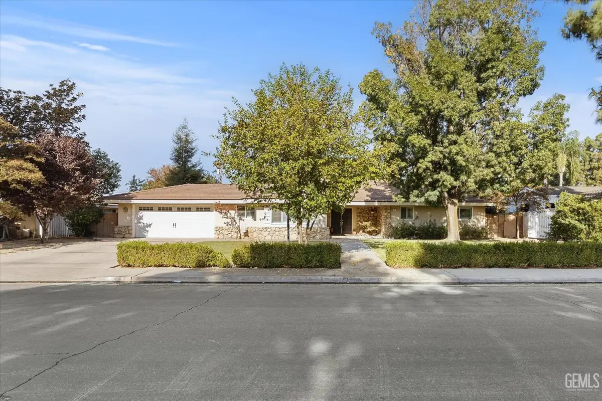 801 JAMAICA WAY, Bakersfield, CA 93309 - #1