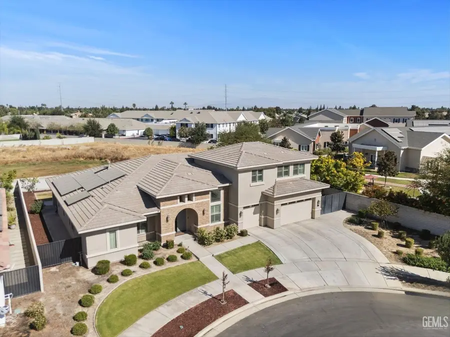 11500 CLOVERFIELD CIRCLE, Bakersfield, CA 93311 - #3