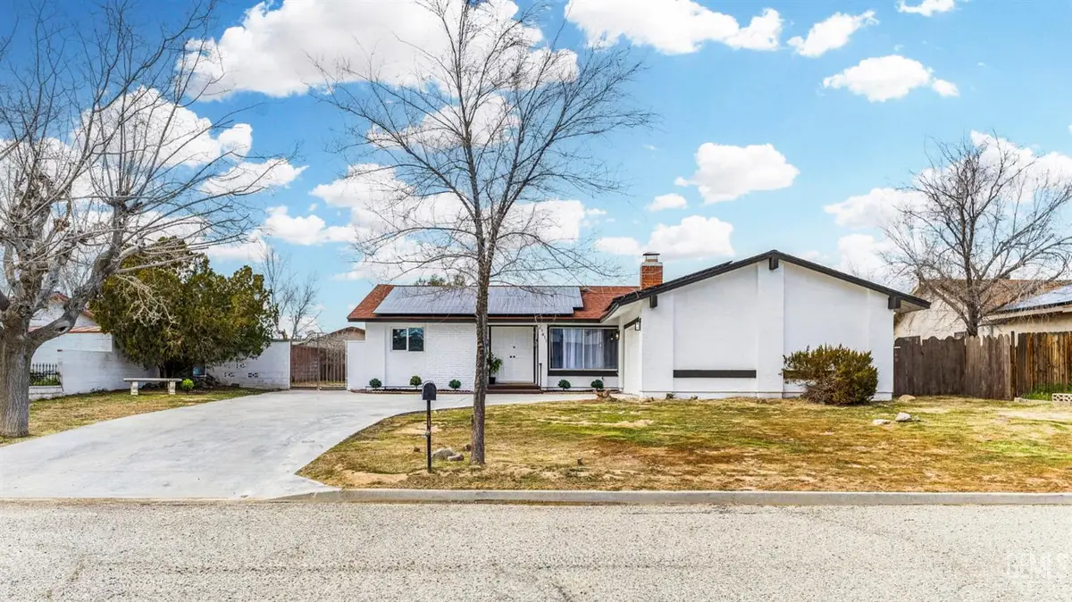 21411 APPLEWOOD DRIVE, California City, CA 93505 - #1