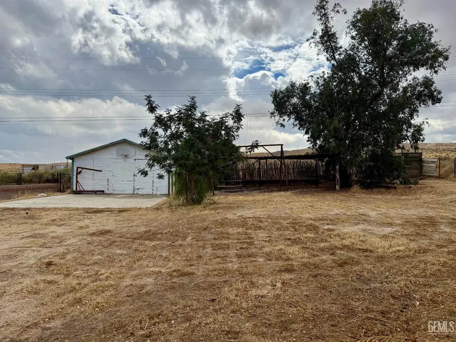 1015 BUENA VISTA STREET, Taft, CA 93268 - #2