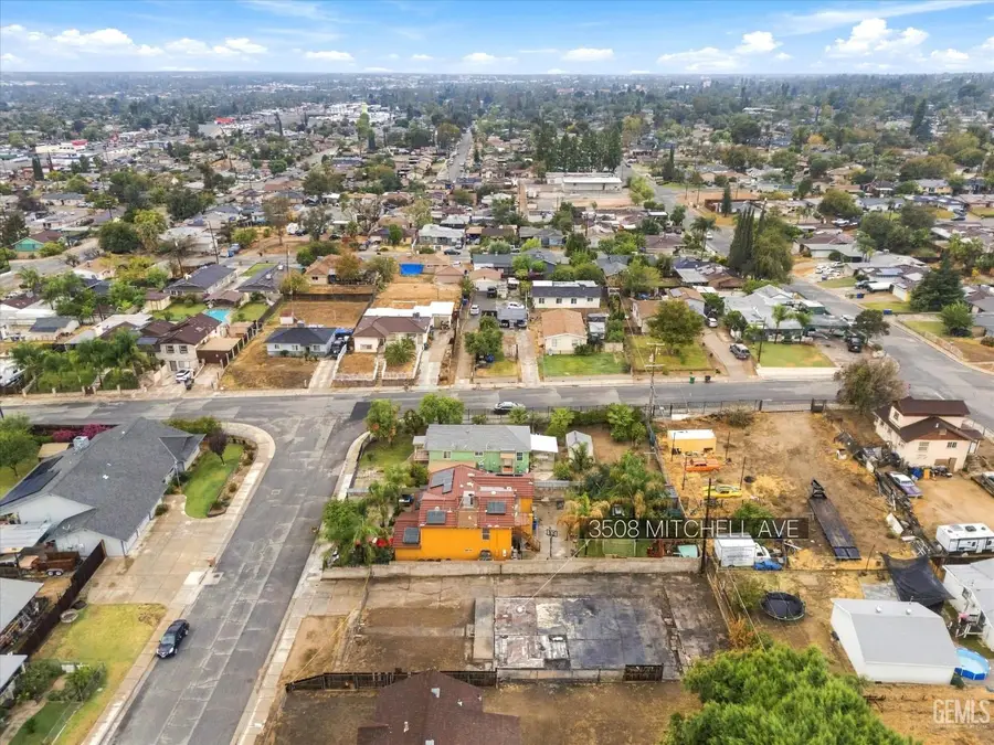 3805 MITCHELL AVENUE, Bakersfield, CA 93306 - #3