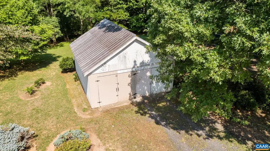 246 The Cross Rd, Scottsville, VA 24590 - #3