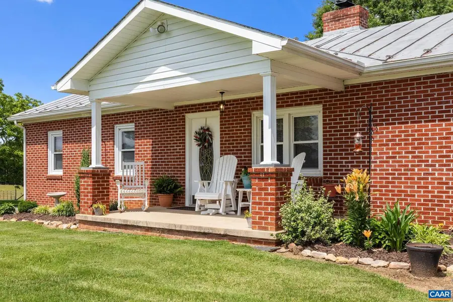 725 Transco Rd, Scottsville, VA 24590 - Image #2