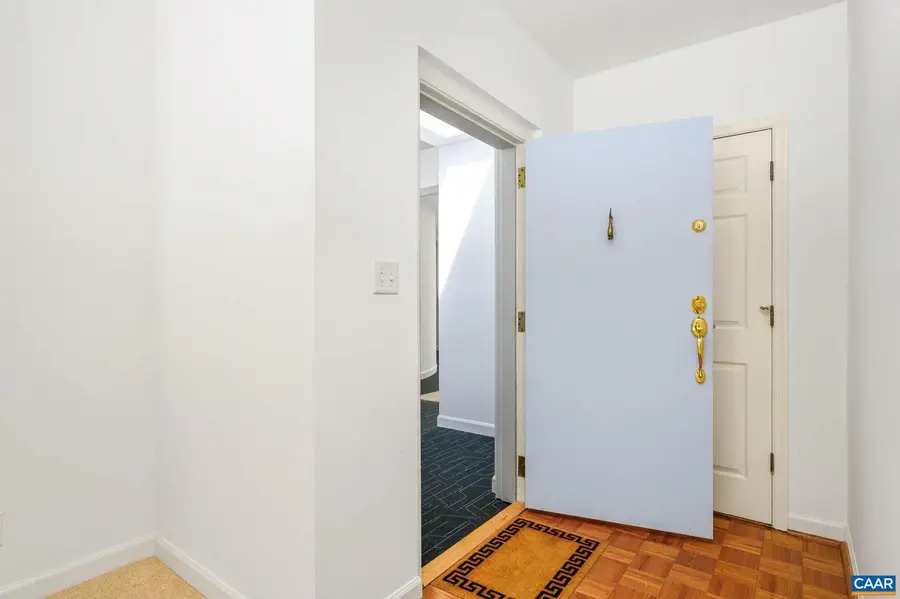 408 E Market St #305, Charlottesville, VA 22902 - #2