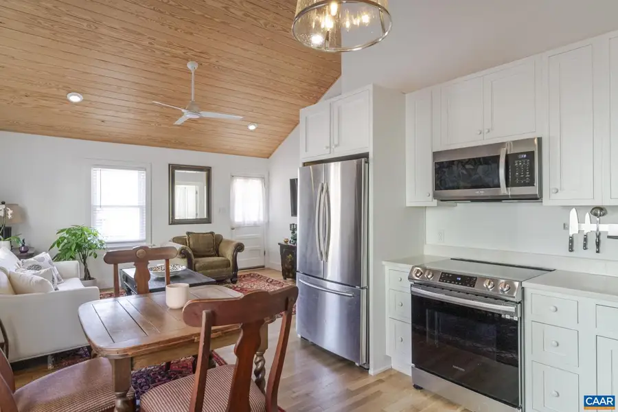 216 Palatine Ave, Charlottesville, VA 22902 - Image #2