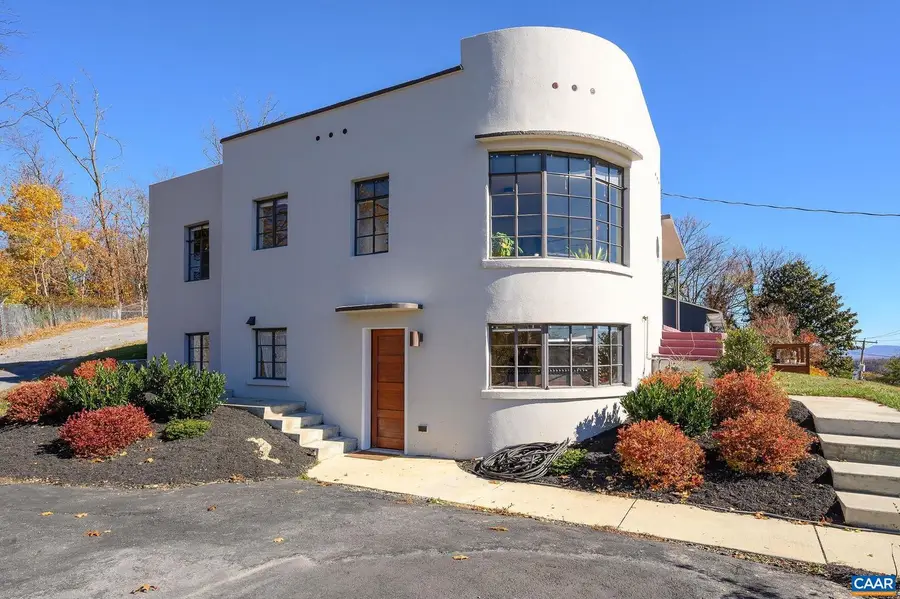 645 W Frederick St, Staunton, VA 24401 - Image #3