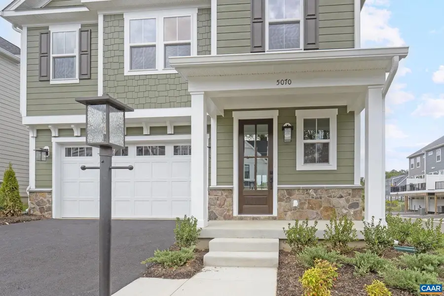 24 Sablewood Dr, Charlottesville, VA 22911 - Image #2