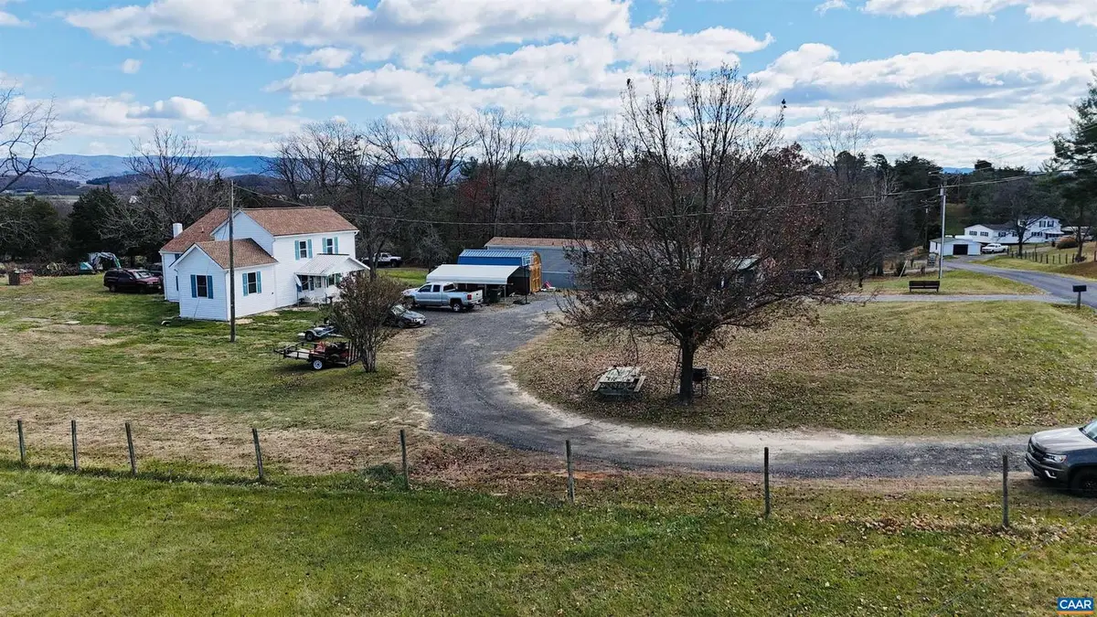 43 Niswander Rd, Staunton, VA 24401 - Image #1