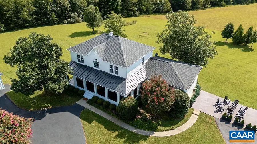 23 Lookaway Hills Dr, Afton, VA 22920 - Image #2