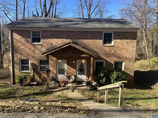 158 Buckingham Cir #a&b, CHARLOTTESVILLE, VA 22903