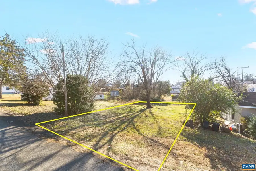 1102 Cherry St, Charlottesville, VA 22902 - Image #3