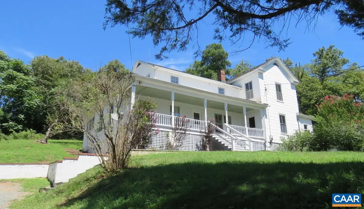 740 Canal St, Scottsville, VA 24590 - Image #1