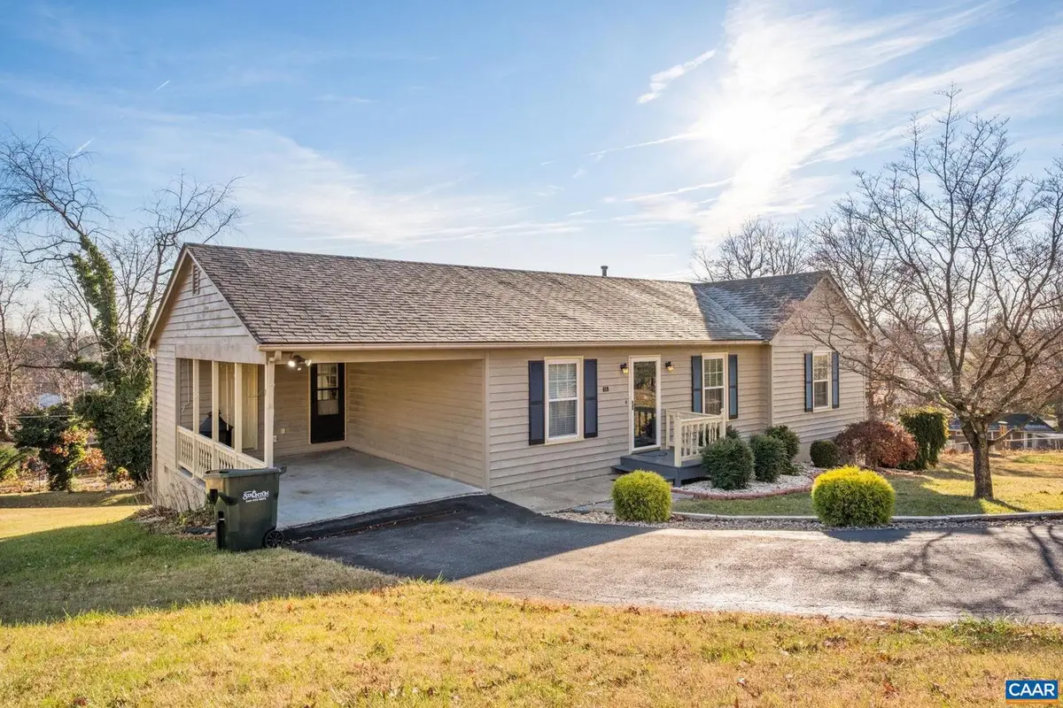 619 Essex Dr, Staunton, VA 24401 - #1