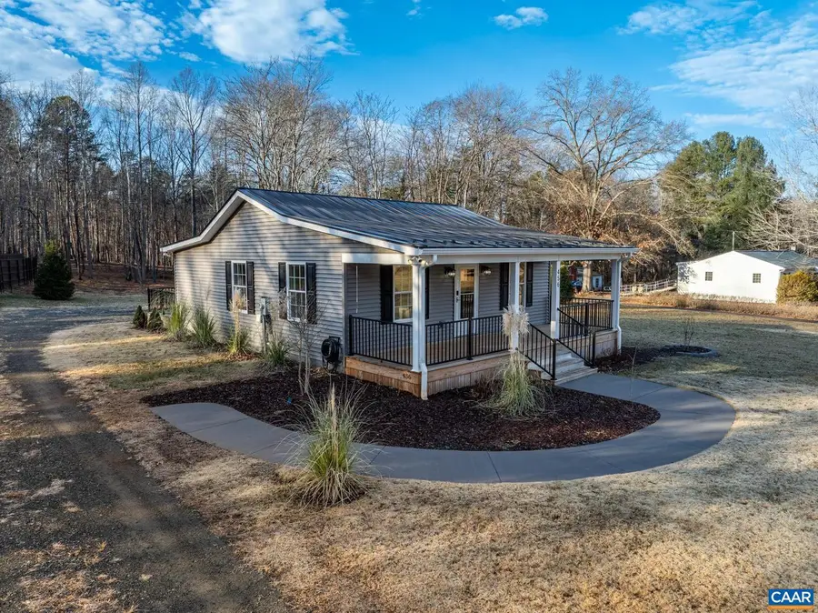 456 Future Oak Ln, White Hall, VA 22963 - Image #2