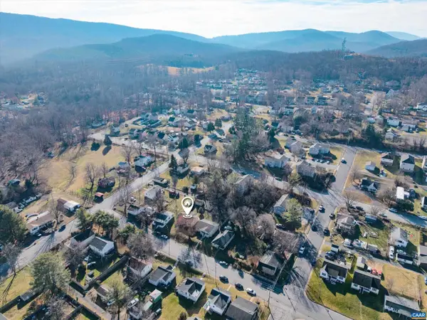 1424 B St, WAYNESBORO, VA 22980