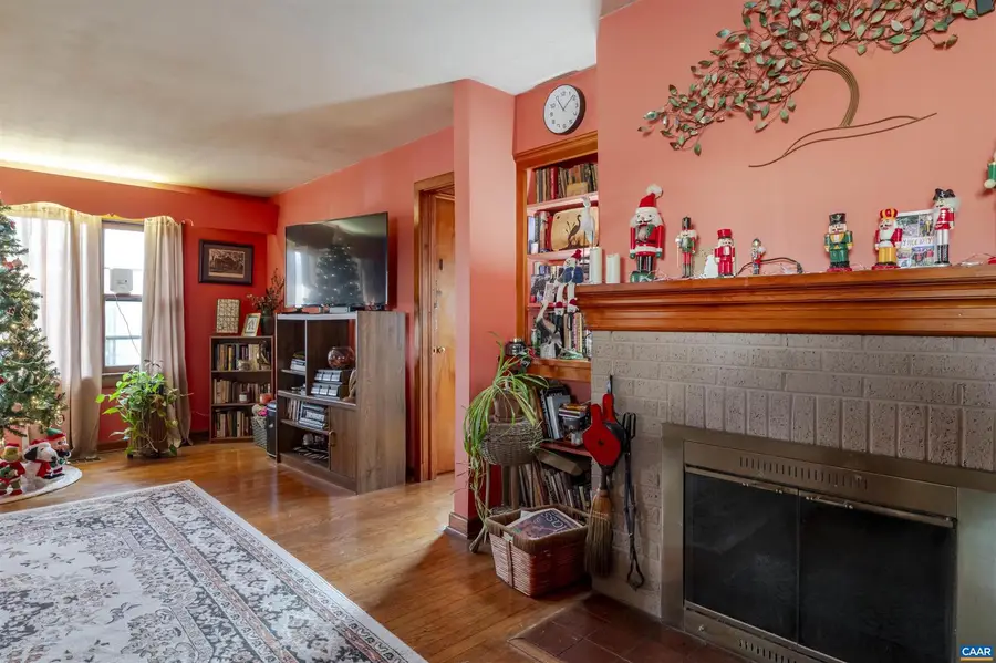 908 Rockland Ave, Charlottesville, VA 22902 - Image #3