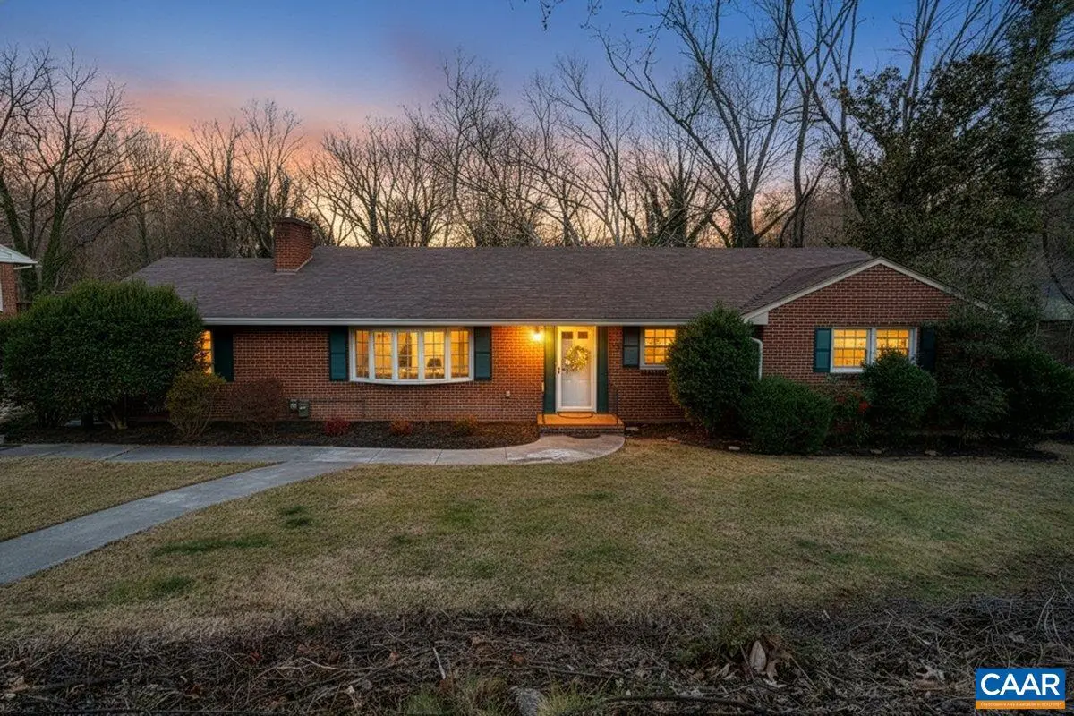 3558 Sw Hartland Rd, Roanoke, VA 24015 - #1