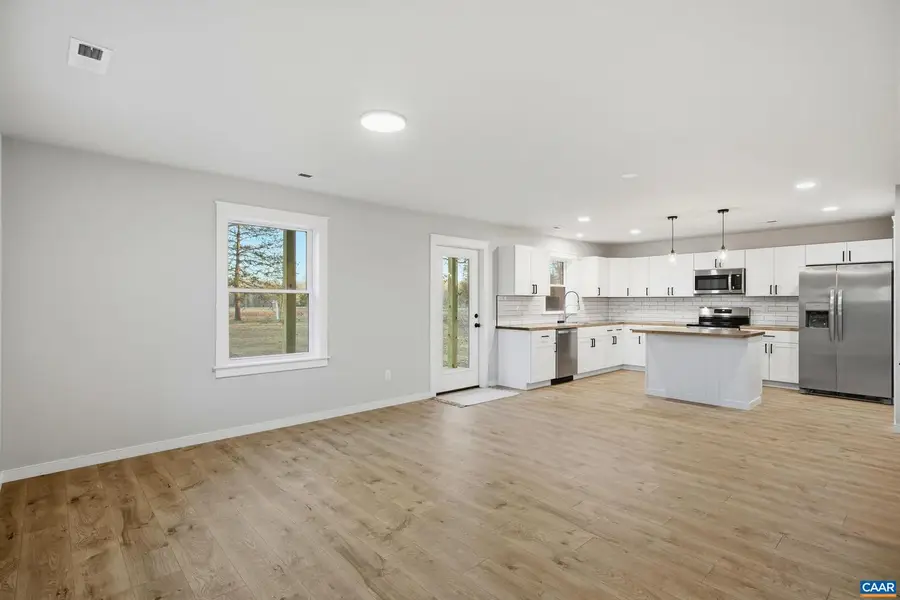 23 Greenwood Dr, Louisa, VA 23093 - #2