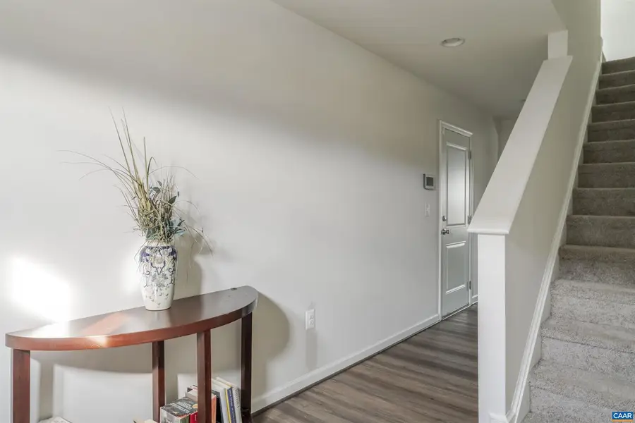 104 Mapleshire Ct, Waynesboro, VA 22980 - #2