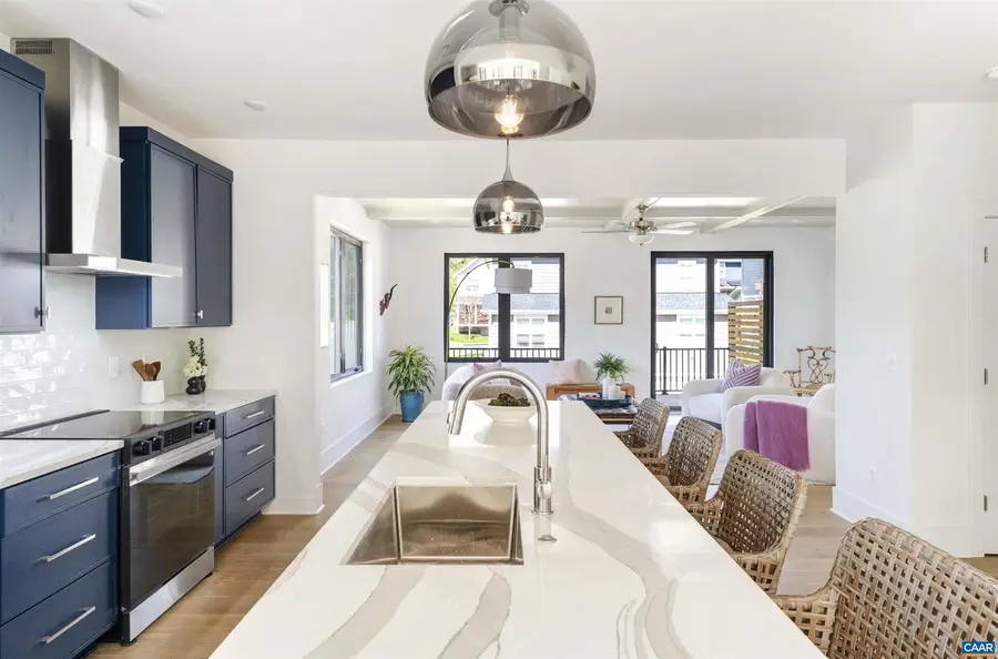 985 5th St Sw, Charlottesville, VA 22902 - #3