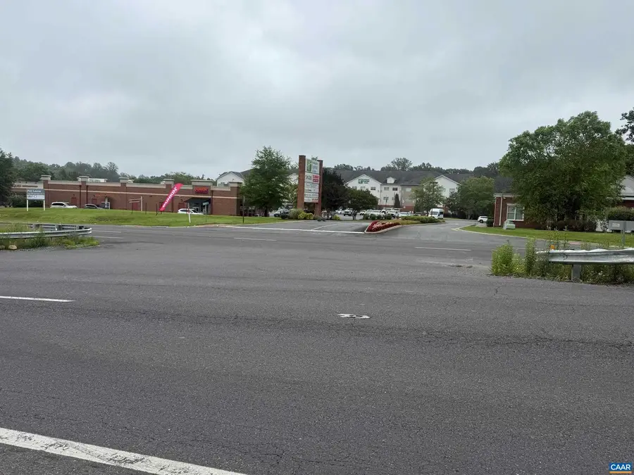 5971 Seminole Trl, Barboursville, VA 22923 - #2