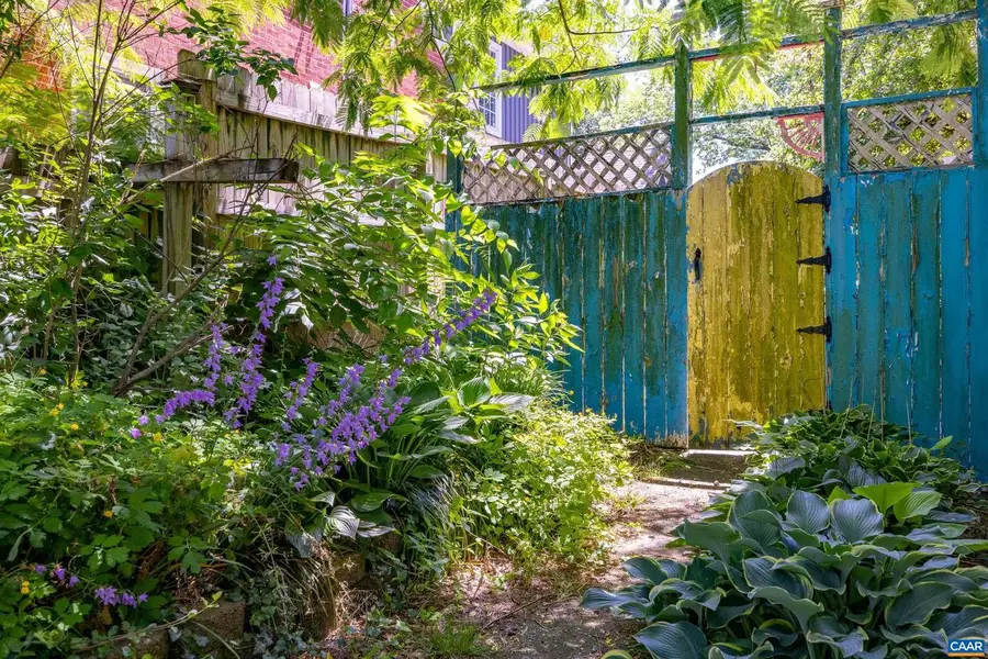 708 Locust Ave, Charlottesville, VA 22902 - #2