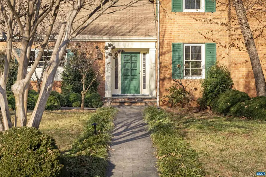 1413 Foxbrook Ln, Charlottesville, VA 22901 - Image #2