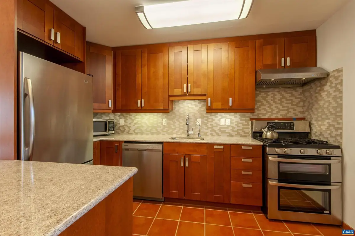 137 Hessian Hills Cir #3, Charlottesville, VA 22901 - Image #1