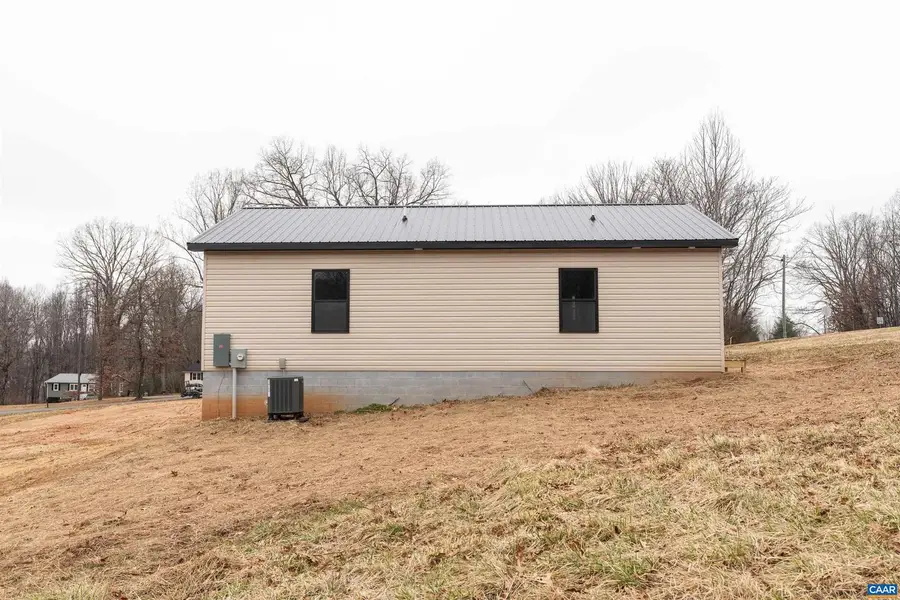 428 Montreal Ln, Shipman, VA 22971 - Image #3