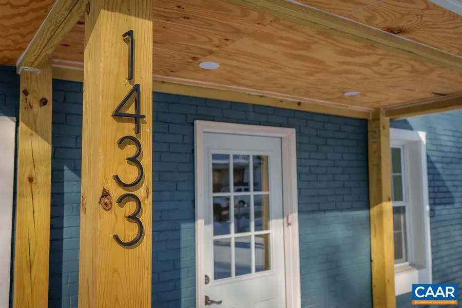 1433 Harding Ave, Waynesboro, VA 22980 - Image #2