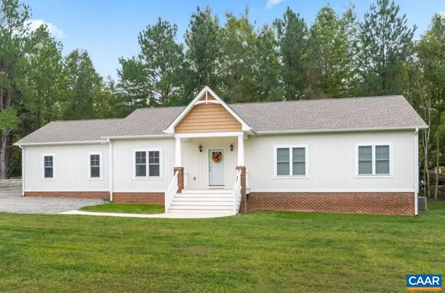 44 Dailey Ln, Bumpass, VA 23024 - Image #3