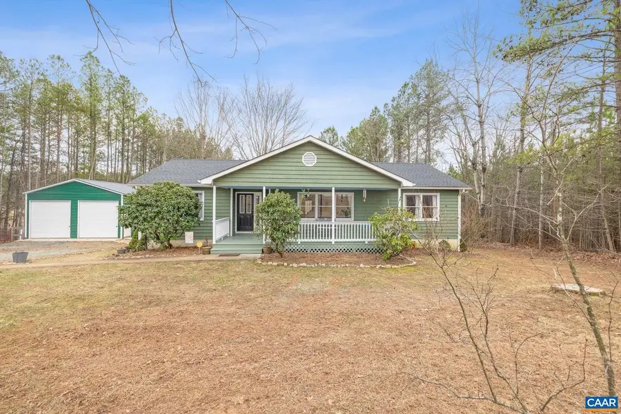 2325 Martin Kings Rd, Scottsville, VA 24590 - Image #2