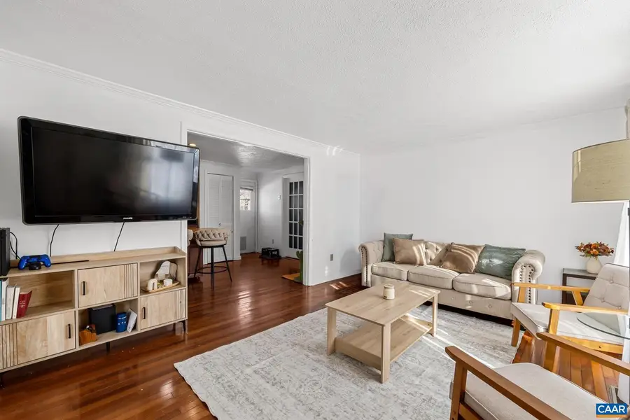 132 Pines Ln, Shipman, VA 22971 - Image #2