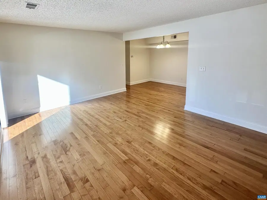 101 Turtle Creek Rd #5, Charlottesville, VA 22901 - #3