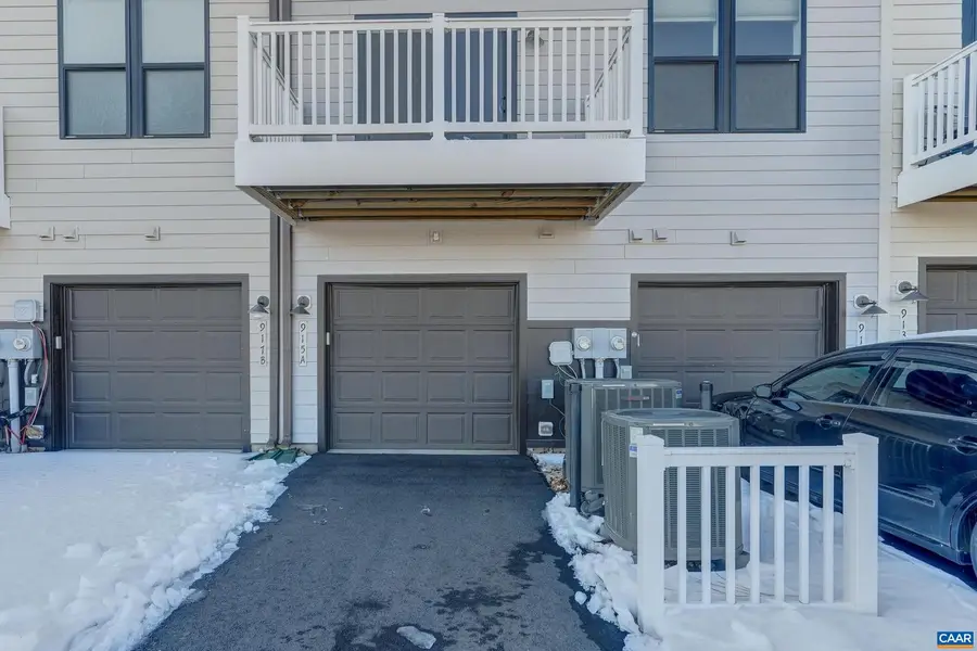 915 Salamander St #a, Charlottesville, VA 22911 - #3