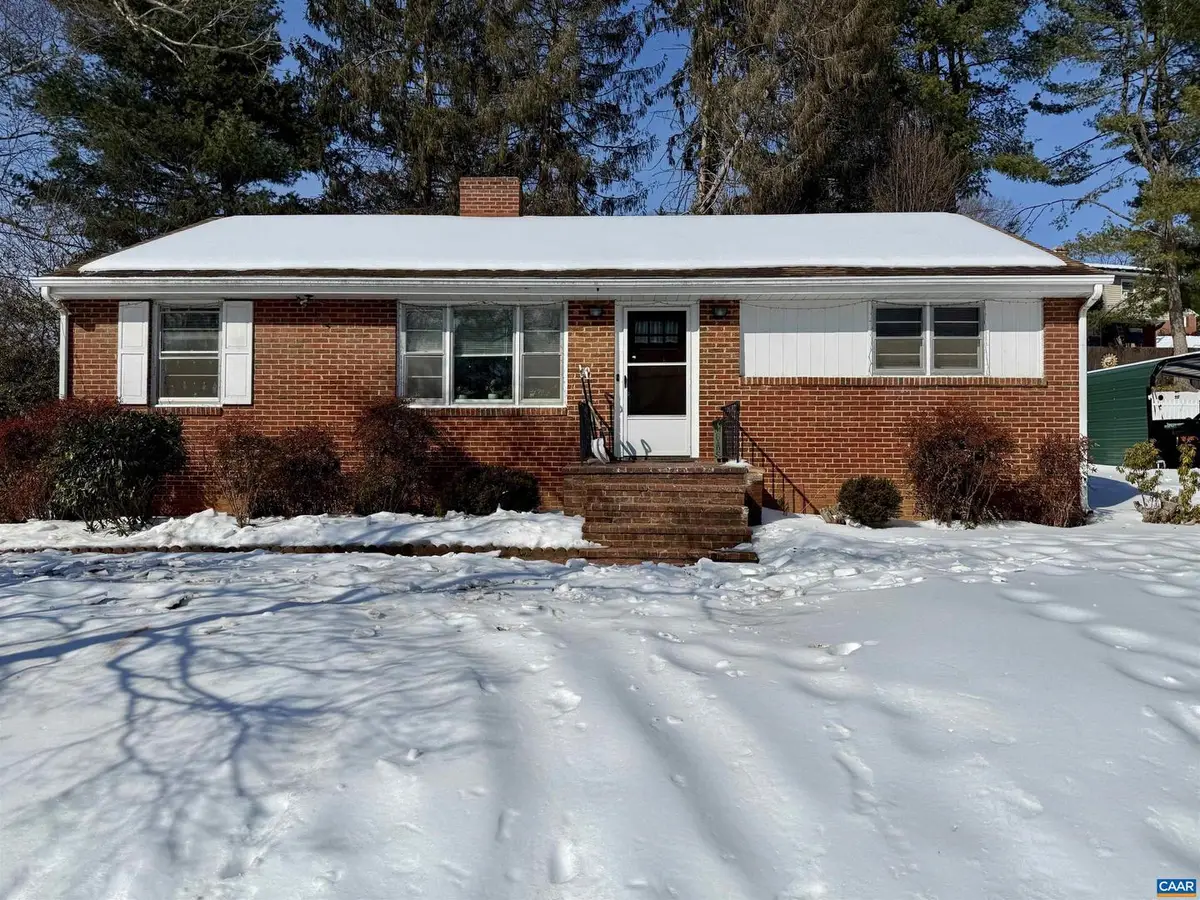 908 Belmore Ave, Staunton, VA 24401 - #1