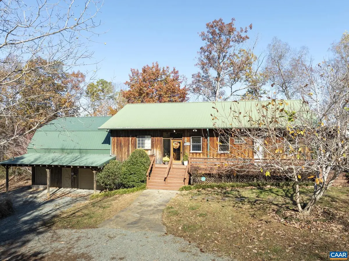 9225 Howardsville Tpke, Schuyler, VA 22969 - #1